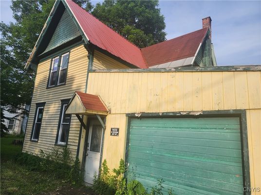 Attached, Exterior, Facade, A Frame