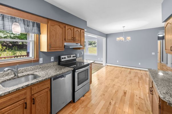 Chandelier, Interior, Kitchen, Wood Texture Flooring