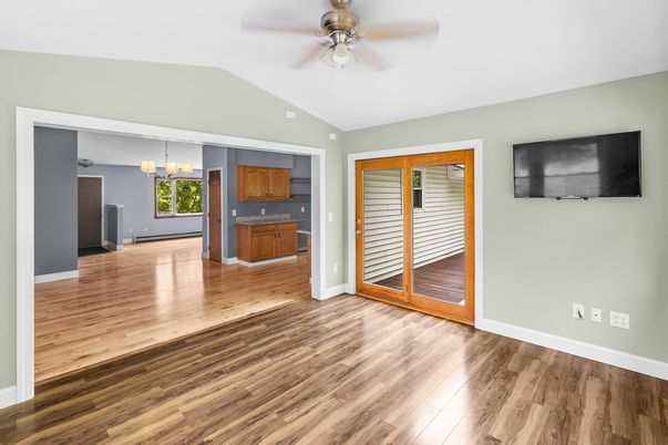 Chandelier, Empty room, Interior, Wood Texture Flooring