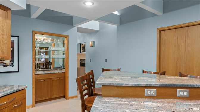 Dining room, Interior, Recessed Lighting