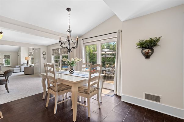 Chandelier, Dining room, Interior, Living room