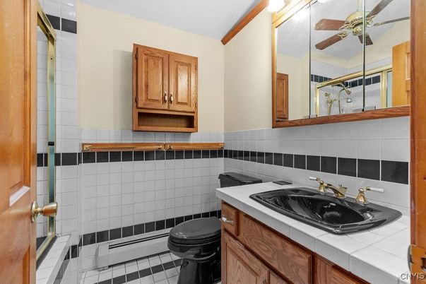 Bathroom, Interior, Tile Countertops