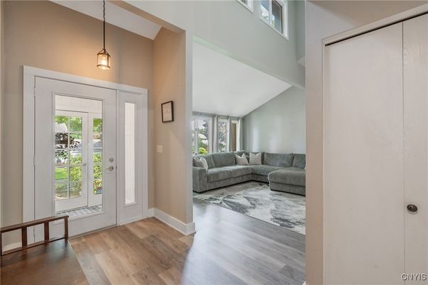 Interior, Living room, Pendant Lights, Wood Texture Flooring