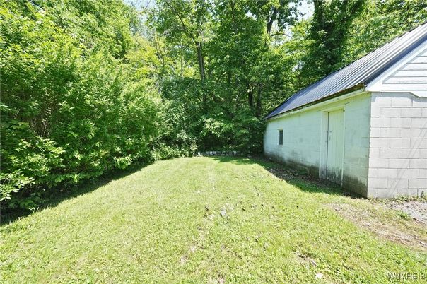 Backyard, Detached Garage, Exterior
