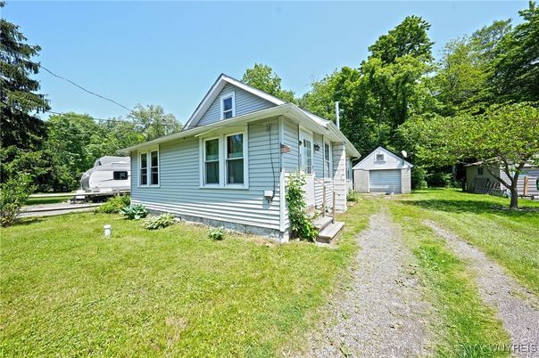 Backyard, Detached Garage, Exterior