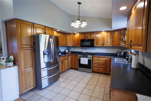 Chandelier, Interior, Kitchen, Pendant Lights, Recessed Lighting, Stainless Steel Appliances