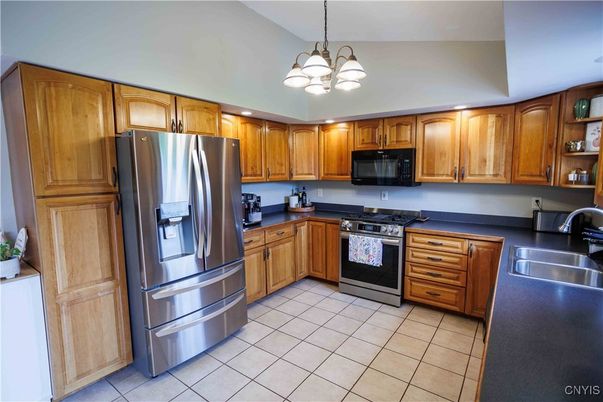 Interior, Kitchen, Pendant Lights, Recessed Lighting, Stainless Steel Appliances