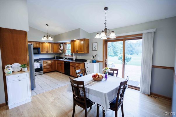 Chandelier, Dining room, Interior, Kitchen, Pendant Lights, Wood Texture Flooring