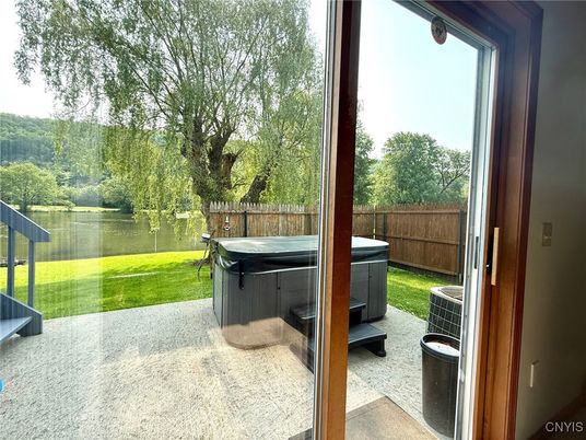 Exterior, Hot Tub, Water