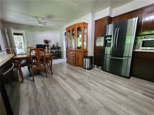 Dining room, Interior, Kitchen, Stainless Steel Appliances, Wood Texture Flooring