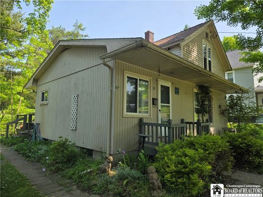 Exterior, Facade, None