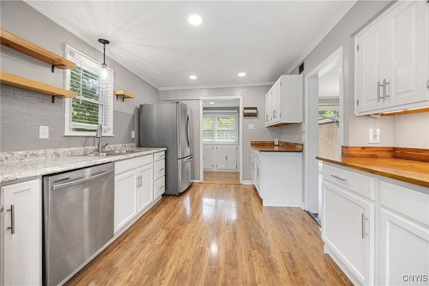 Interior, Kitchen, Pendant Lights, Recessed Lighting, Wood Texture Flooring