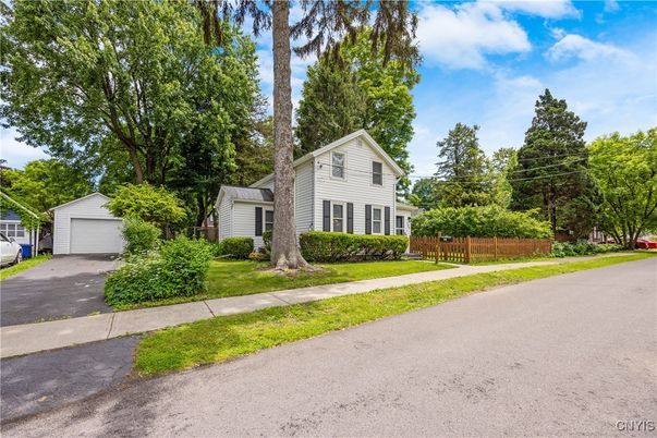 Detached Garage, Exterior