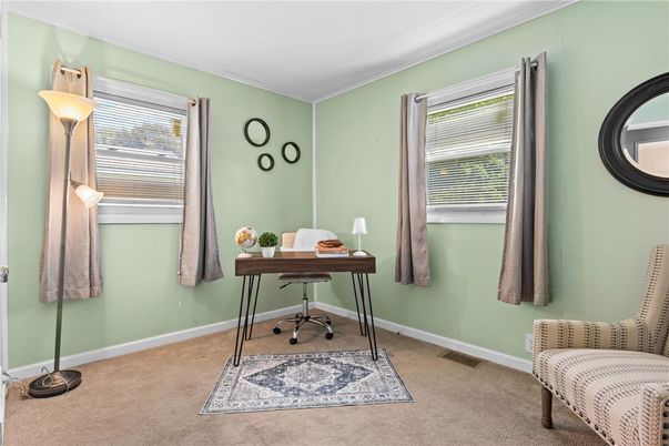 Home Office, Interior