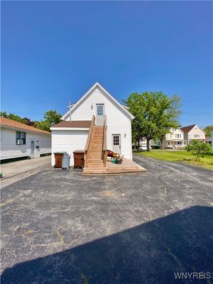 Backyard, Detached Garage, Exterior