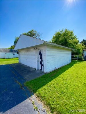 Backyard, Detached Garage, Exterior