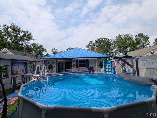 Exterior, Hot Tub, Pool