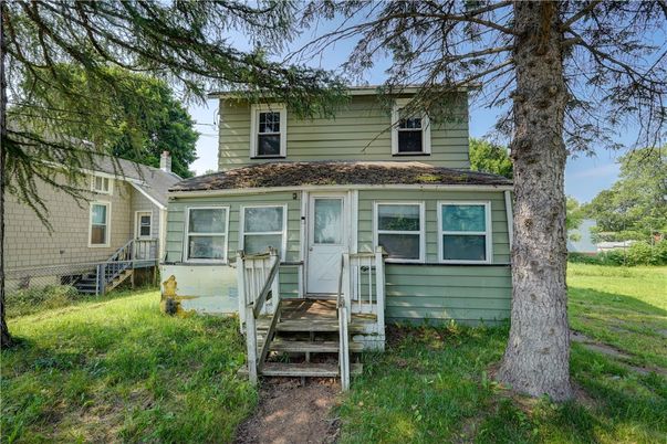 Exterior, Facade, Cape Cod