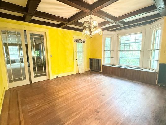 Chandelier, Empty room, Interior, Wooden Beams, Wood Texture Flooring
