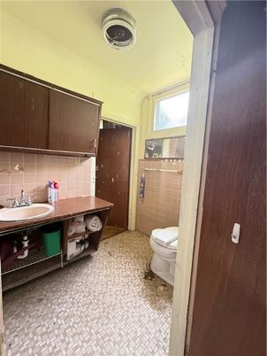 Bathroom, Interior