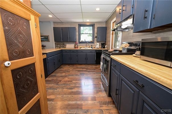 Interior, Kitchen, Recessed Lighting, Wood Texture Flooring