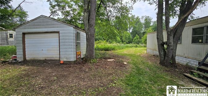 Detached Garage, Exterior