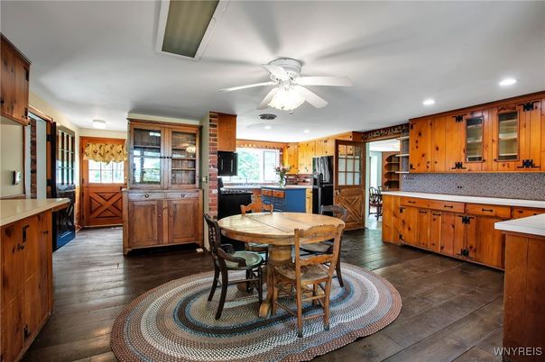 Dining room, Interior, Kitchen, Recessed Lighting, Wood Texture Flooring