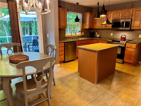 Dining room, Interior, Kitchen, Pendant Lights, Stainless Steel Appliances
