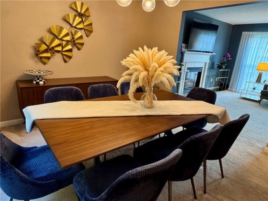 Dining room, Fireplace, Interior