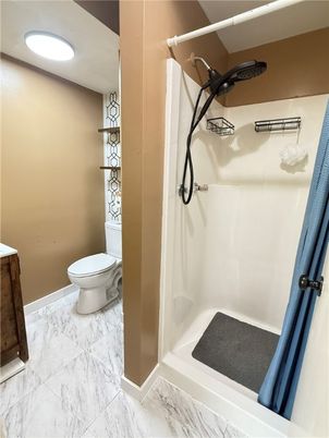 Bathroom, Interior, Marble, Recessed Lighting