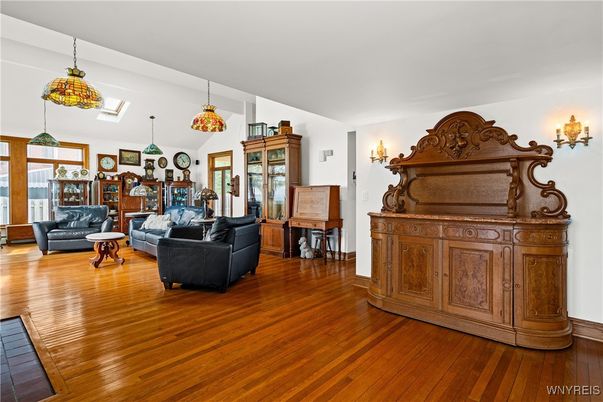 Interior, Living room, Pendant Lights, Piano, Wood Texture Flooring