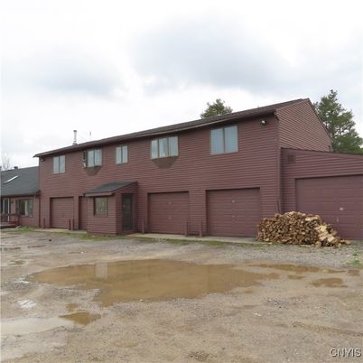 Attached, Exterior, Facade, Raised Ranch