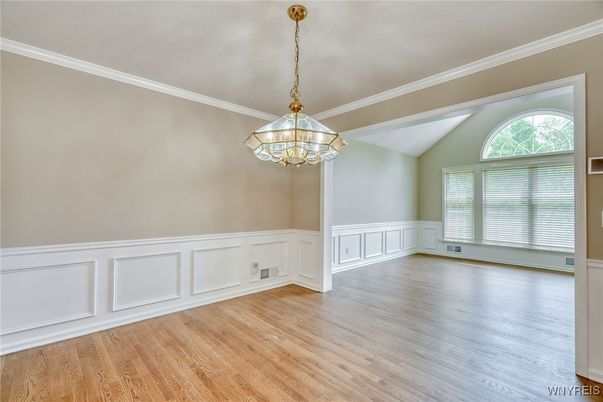 Chandelier, Empty room, Interior, Pendant Lights, Wood Texture Flooring