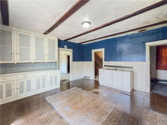 Empty room, Interior, Kitchen, Wooden Beams