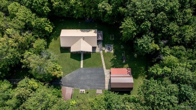 Exterior, Drone
