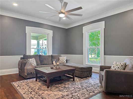 Interior, Living room, Recessed Lighting, Wood Texture Flooring