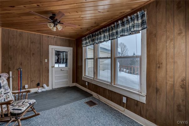 Empty room, Interior, Wooden Ceilings, Wooden Walls