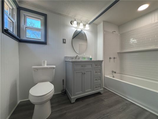 Bathroom, Interior, Recessed Lighting, Wood Texture Flooring