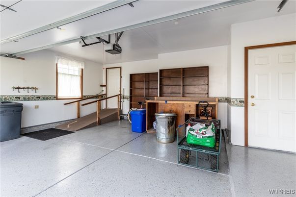 Garage, Interior