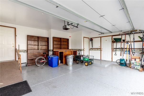 Garage, Interior