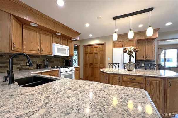Interior, Kitchen, Pendant Lights, Recessed Lighting