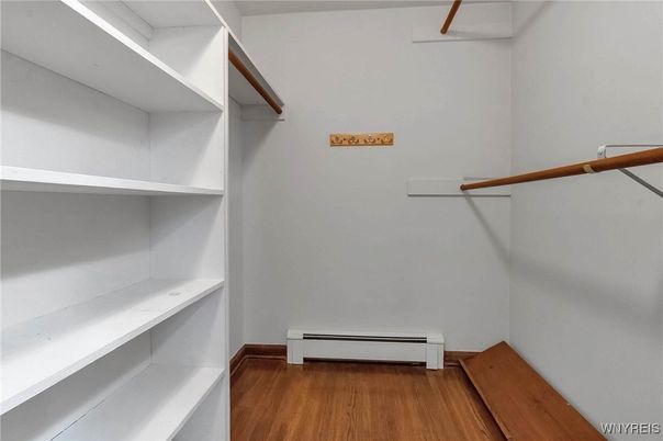 Interior, Walk-in Closets, Wood Texture Flooring