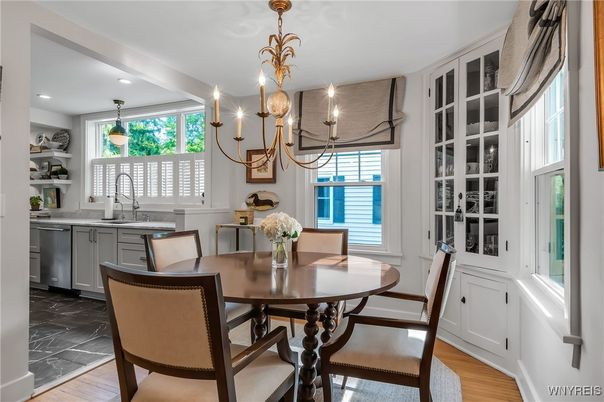 Chandelier, Dining room, Interior, Kitchen, Pendant Lights, Recessed Lighting, Wood Texture Flooring