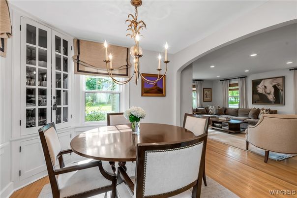 Chandelier, Dining room, Interior, Living room, Recessed Lighting, Wood Texture Flooring