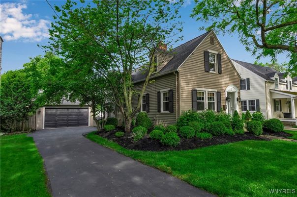 Attached, Detached Garage, Exterior, Facade, Queen Anne Victorian