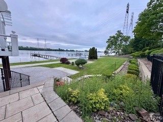Exterior, Water