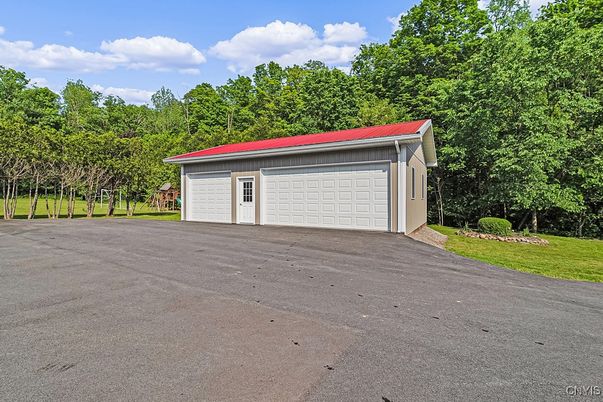 Detached Garage, Exterior