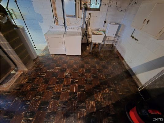 Interior, Washer