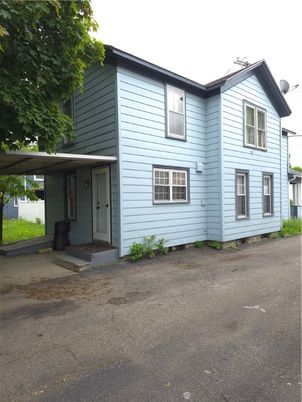 Exterior, Facade, Farmhouse