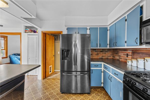 Interior, Kitchen, Stainless Steel Appliances